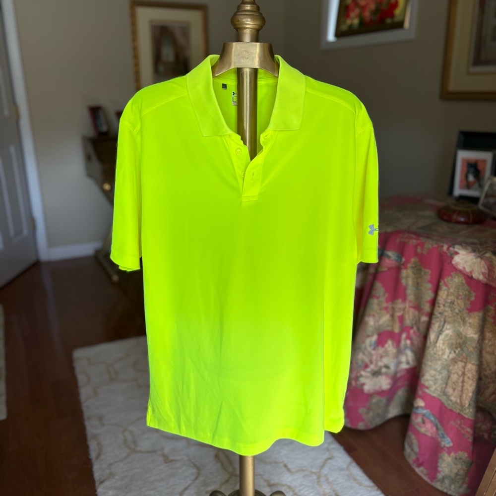 Under Armour Mens Neon Polo
**Bundle Any Polo shirts 2 / $25, 3 / $35, 4 / $40**